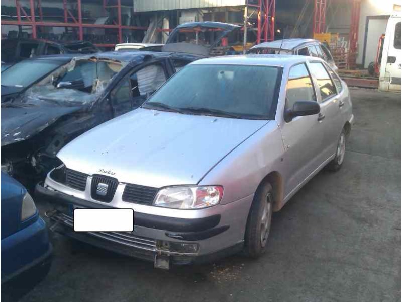 seat cordoba berlina (6k2) del año 2002