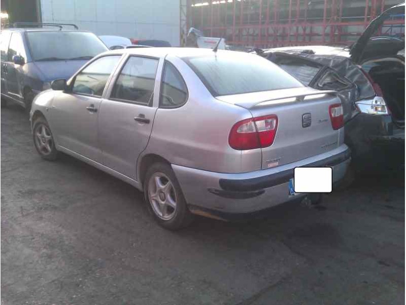seat cordoba berlina (6k2) del año 2002