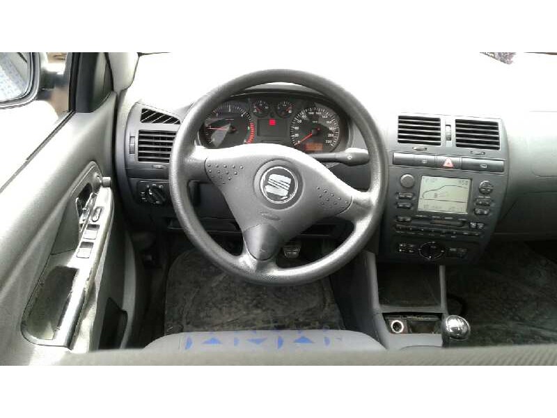 seat cordoba berlina (6k2) del año 2002