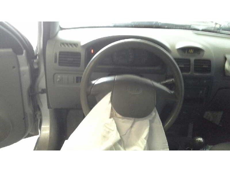 kia rio del año 2005