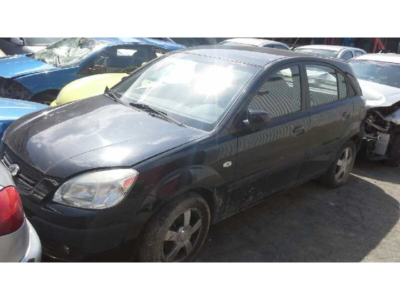 kia rio del año 2005
