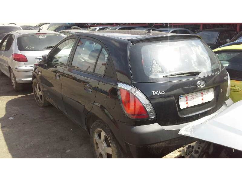 kia rio del año 2005