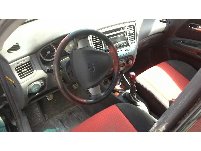 kia rio del año 2005