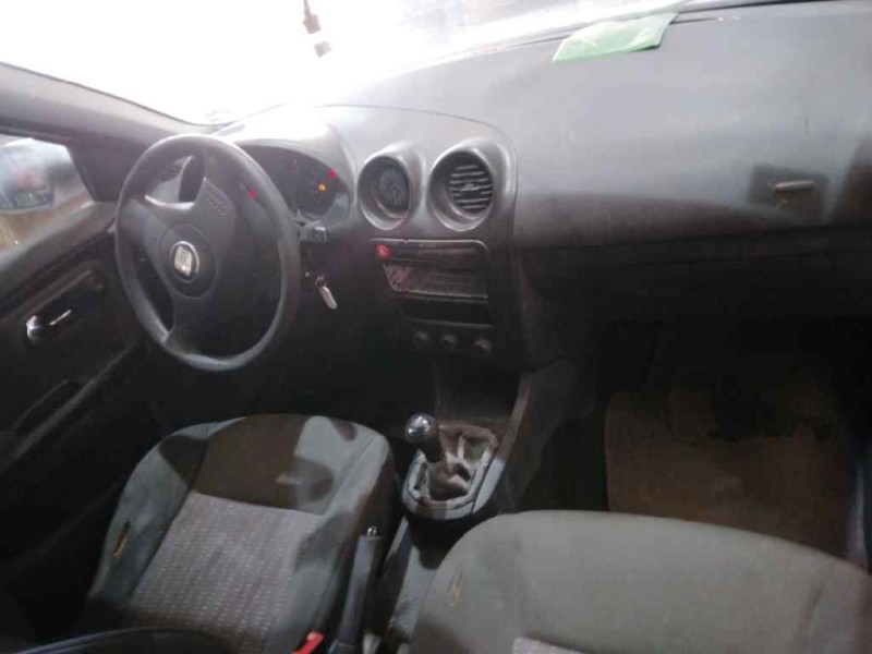 seat ibiza (6l1) del año 2005