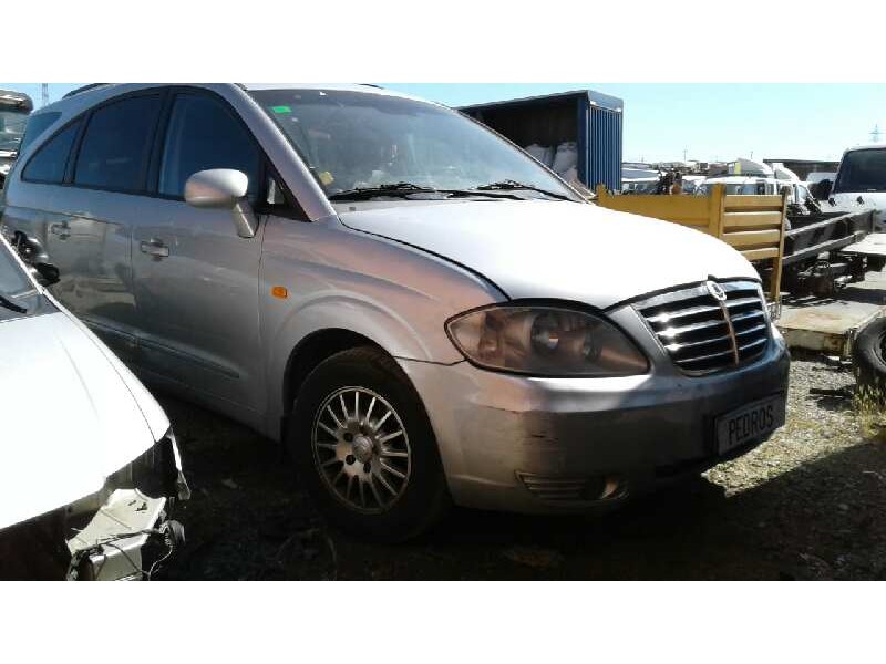 ssangyong rodius del año 2008