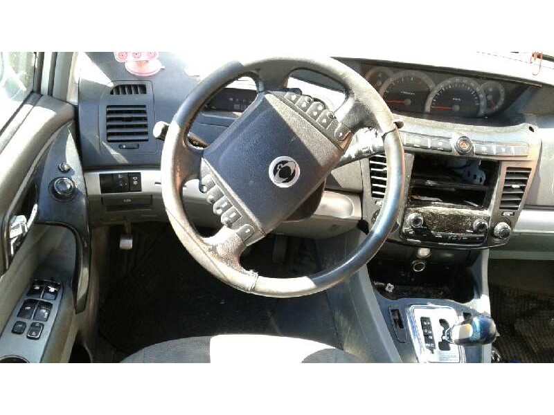 ssangyong rodius del año 2008