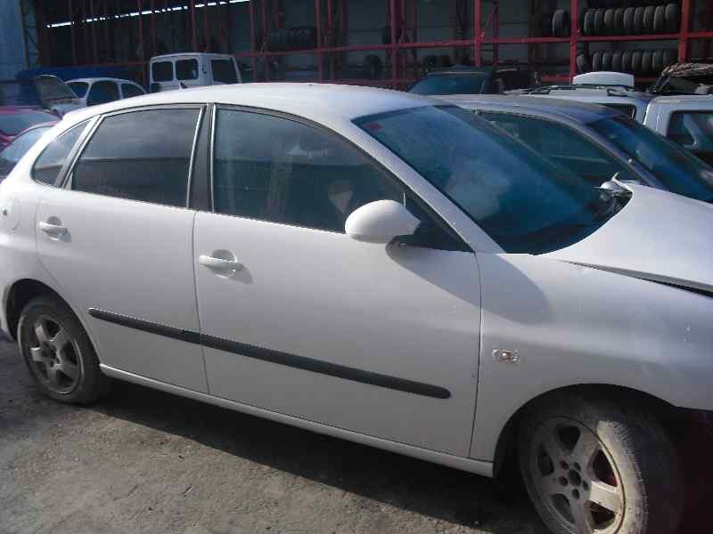 seat ibiza (6l1) del año 2004