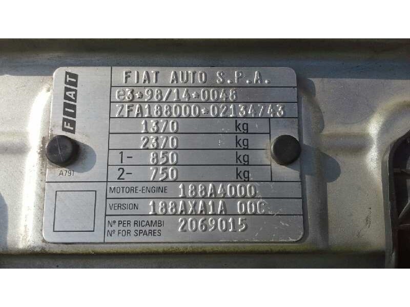 fiat punto berlina (188) del año 2001