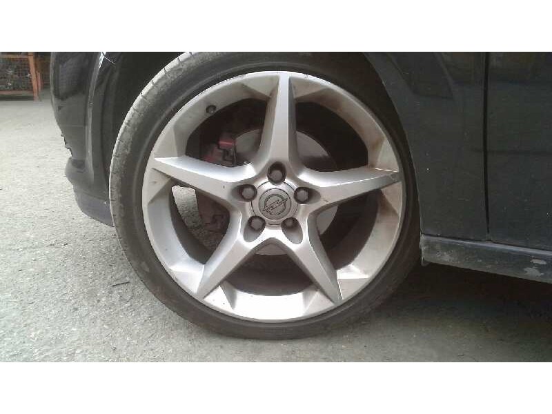 opel astra gtc del año 2006