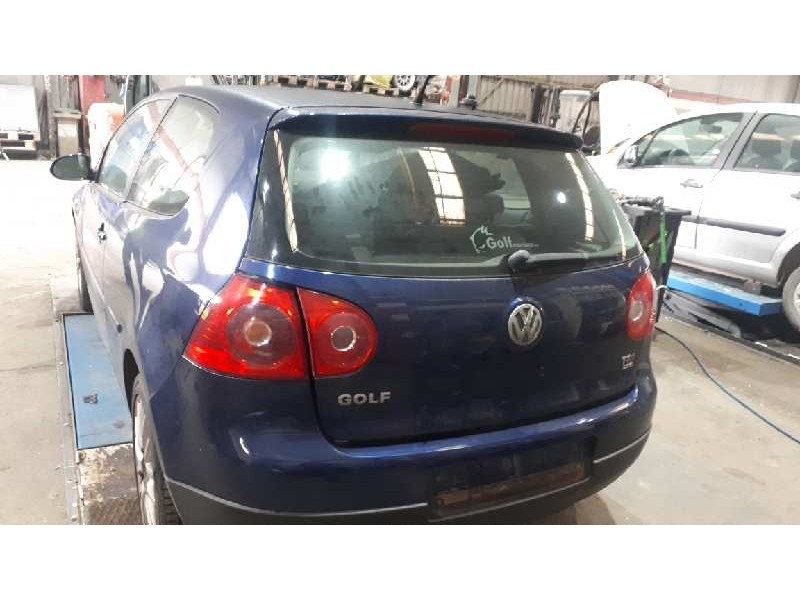 volkswagen golf v berlina (1k1) del año 2007