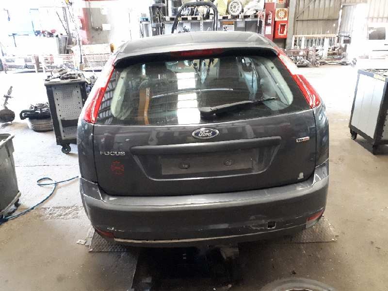 ford focus berlina (cap) del año 2005