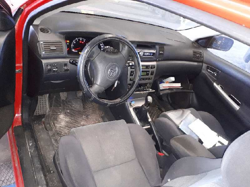 toyota corolla (e12) del año 2002