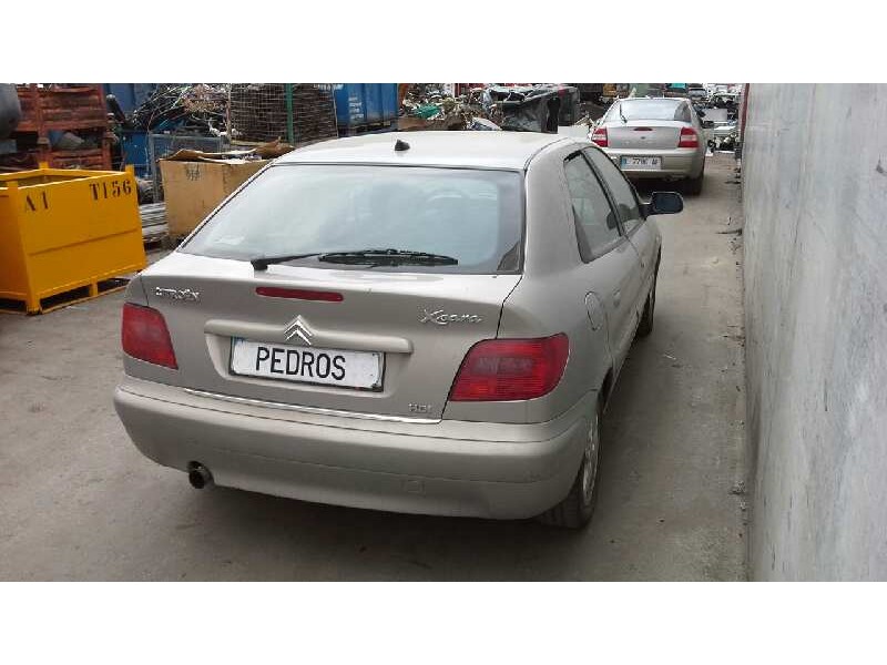 citroën xsara berlina del año 2004