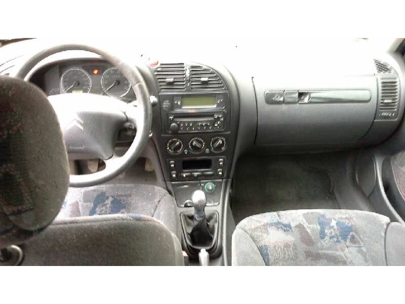 citroën xsara berlina del año 2004