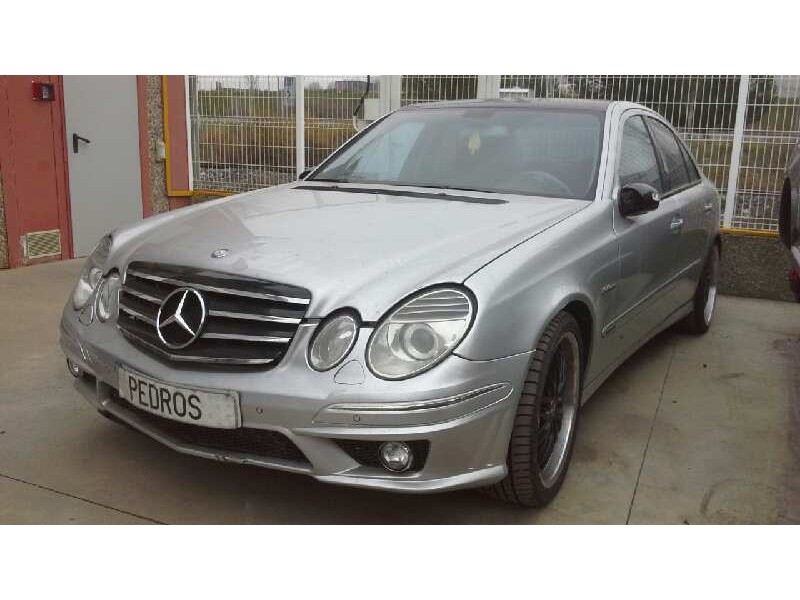 mercedes-benz clase e (w211) berlina del año 2005