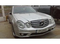 mercedes-benz clase e (w211) berlina del año 2005 2
