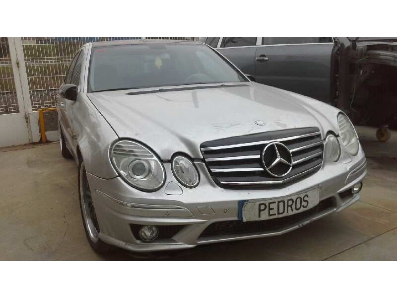 mercedes-benz clase e (w211) berlina del año 2005