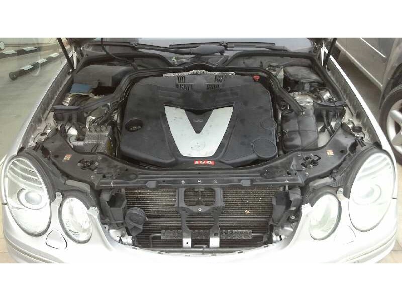 mercedes-benz clase e (w211) berlina del año 2005