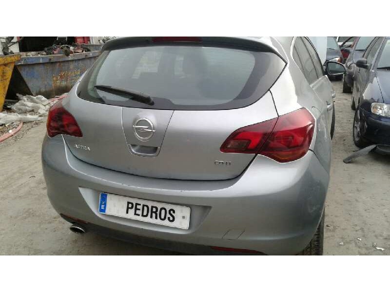 opel astra j lim. del año 2012