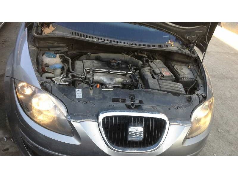 seat toledo (5p2) del año 2004