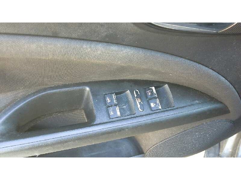 seat toledo (5p2) del año 2004