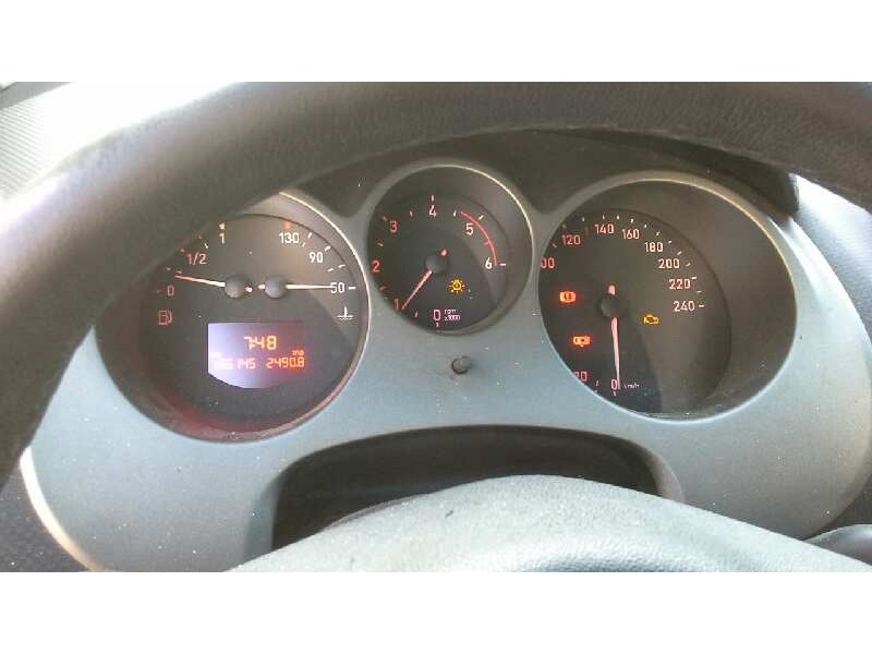 seat toledo (5p2) del año 2004