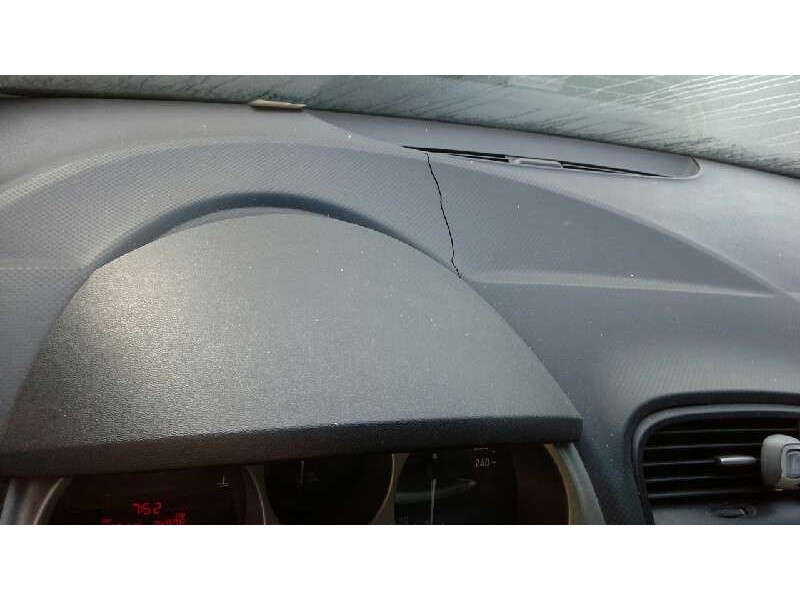 seat toledo (5p2) del año 2004