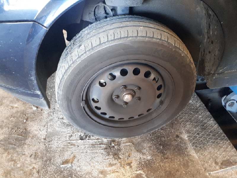 opel vectra b berlina del año 2001