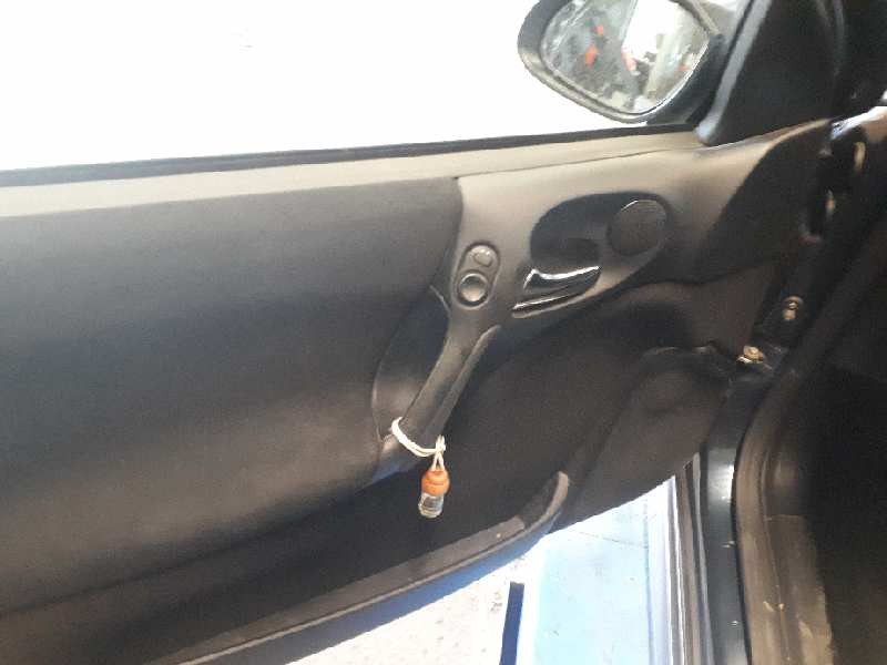 opel vectra b berlina del año 2001