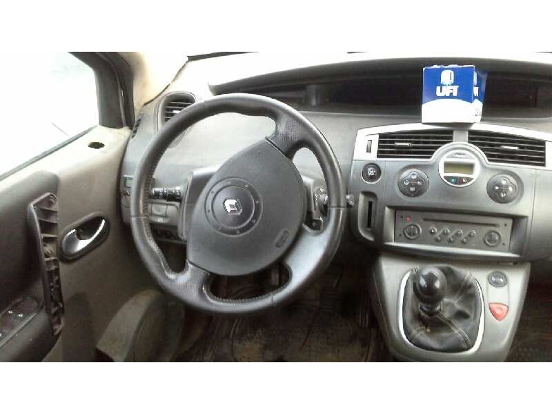 renault scenic ii del año 2004
