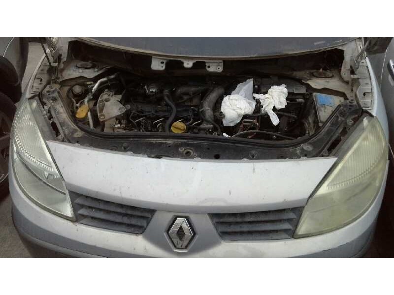 renault scenic ii del año 2004