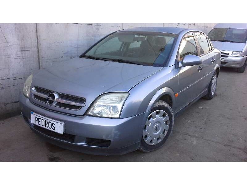 opel vectra c berlina del año 2003