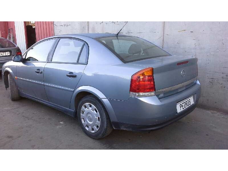 opel vectra c berlina del año 2003
