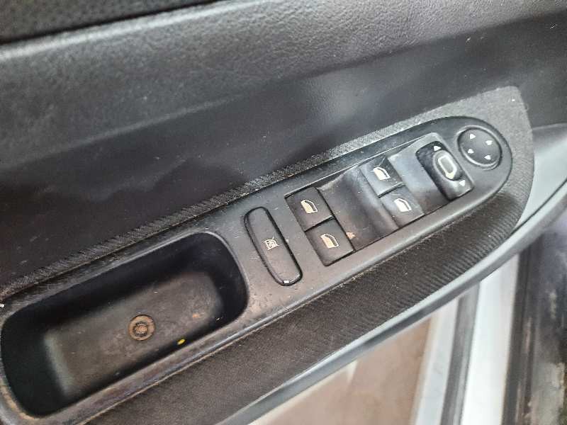 peugeot 307 (s1) del año 2004