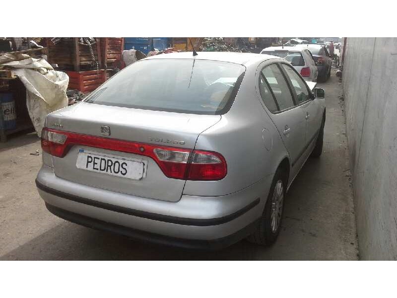 seat toledo (1m2) del año 2001
