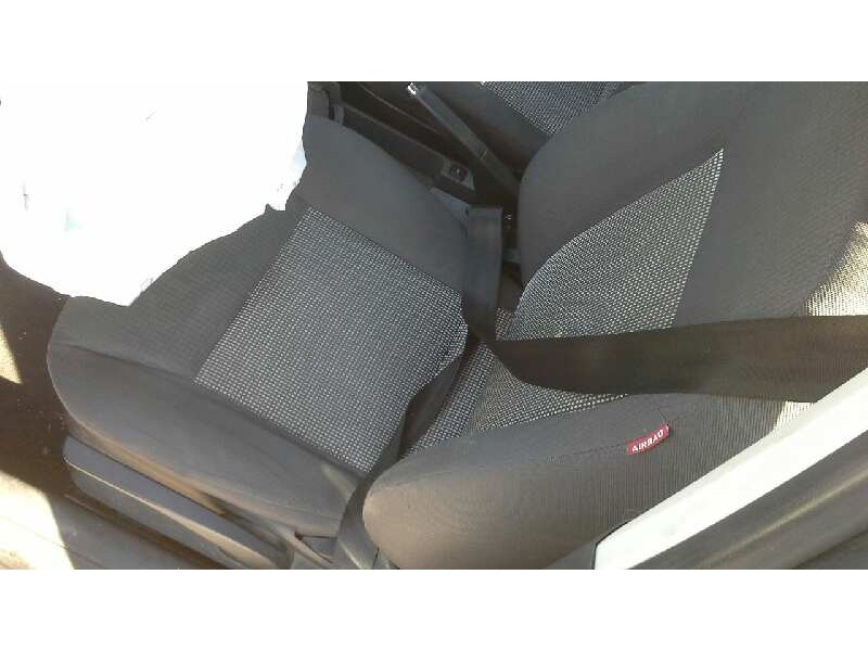 seat ibiza (6l1) del año 2007