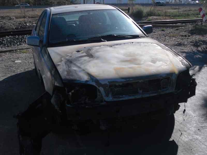 volvo s40 berlina del año 1998