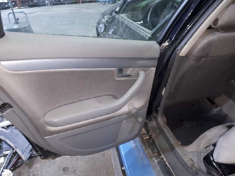 audi a4 berlina (8e) del año 2001