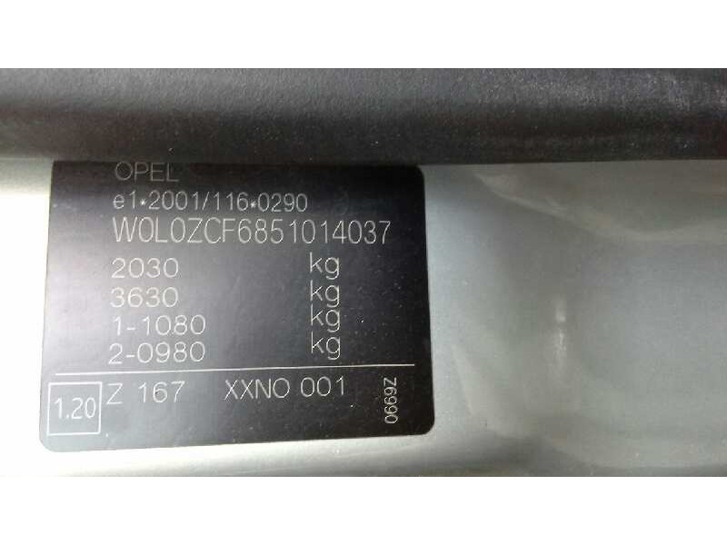 opel vectra c berlina del año 2004