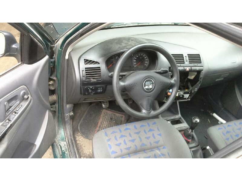 seat cordoba berlina (6k2) del año 2001