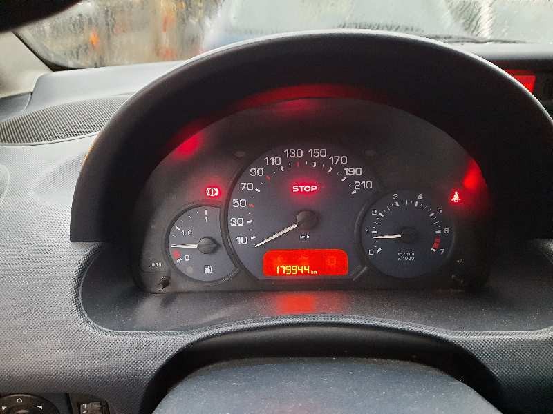 peugeot 1007 del año 2005