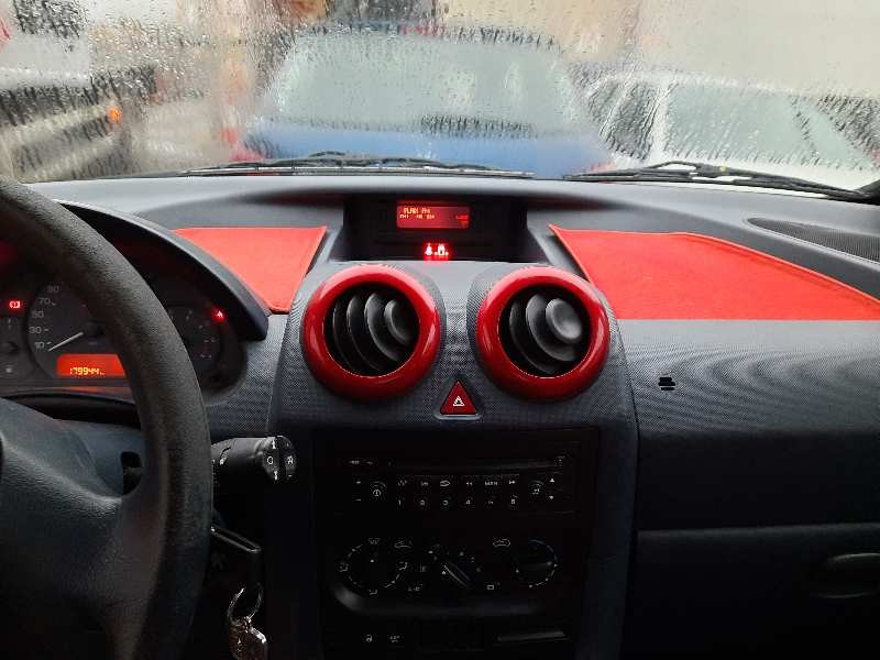 peugeot 1007 del año 2005