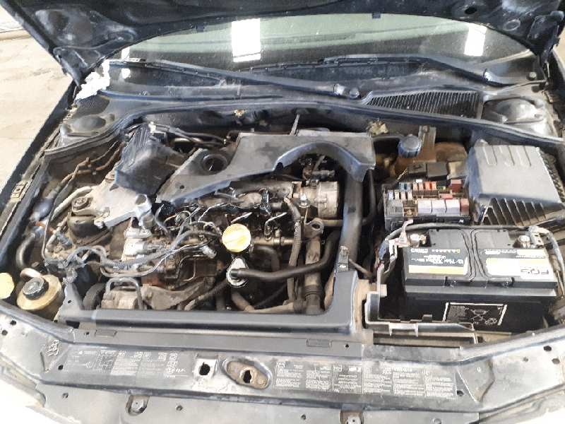 renault laguna ii grandtour (kg0) del año 2004