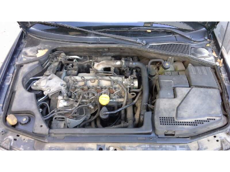 renault laguna ii grandtour (kg0) del año 2004