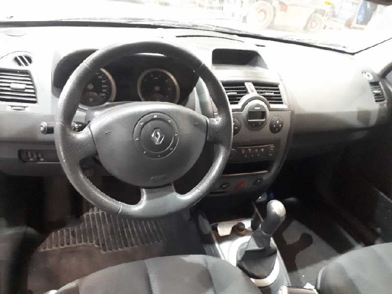 renault megane ii berlina 3p del año 2003