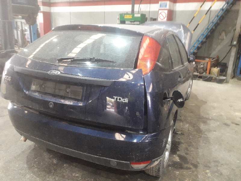 ford focus berlina (cak) del año 2001