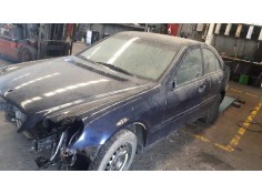 mercedes-benz clase c (w203) berlina del año 2003 2