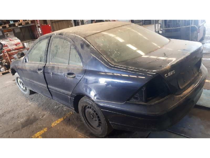 mercedes-benz clase c (w203) berlina del año 2003