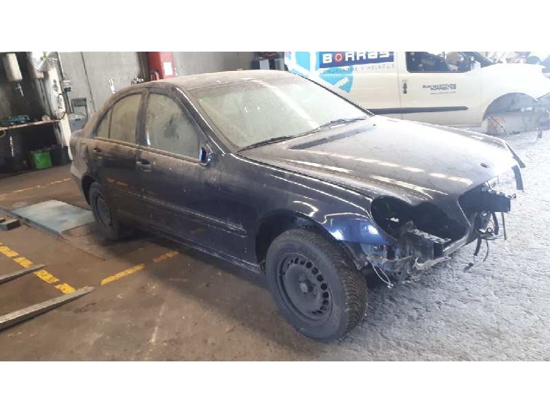 mercedes-benz clase c (w203) berlina del año 2003