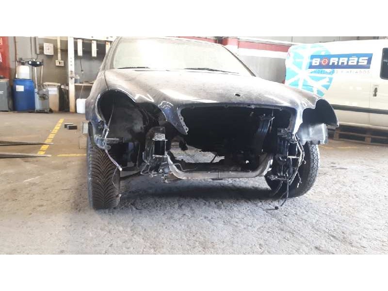 mercedes-benz clase c (w203) berlina del año 2003